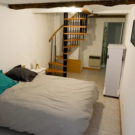 Apartment T2 Duplex Centre Ville 45m2 Tout Confort Wifi *